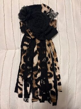 Leopard and Black flower pin!